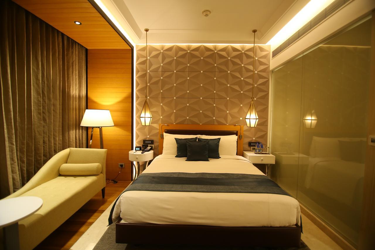 Radisson Blu Κοϊμπατόρε Εξωτερικό φωτογραφία A room at the hotel