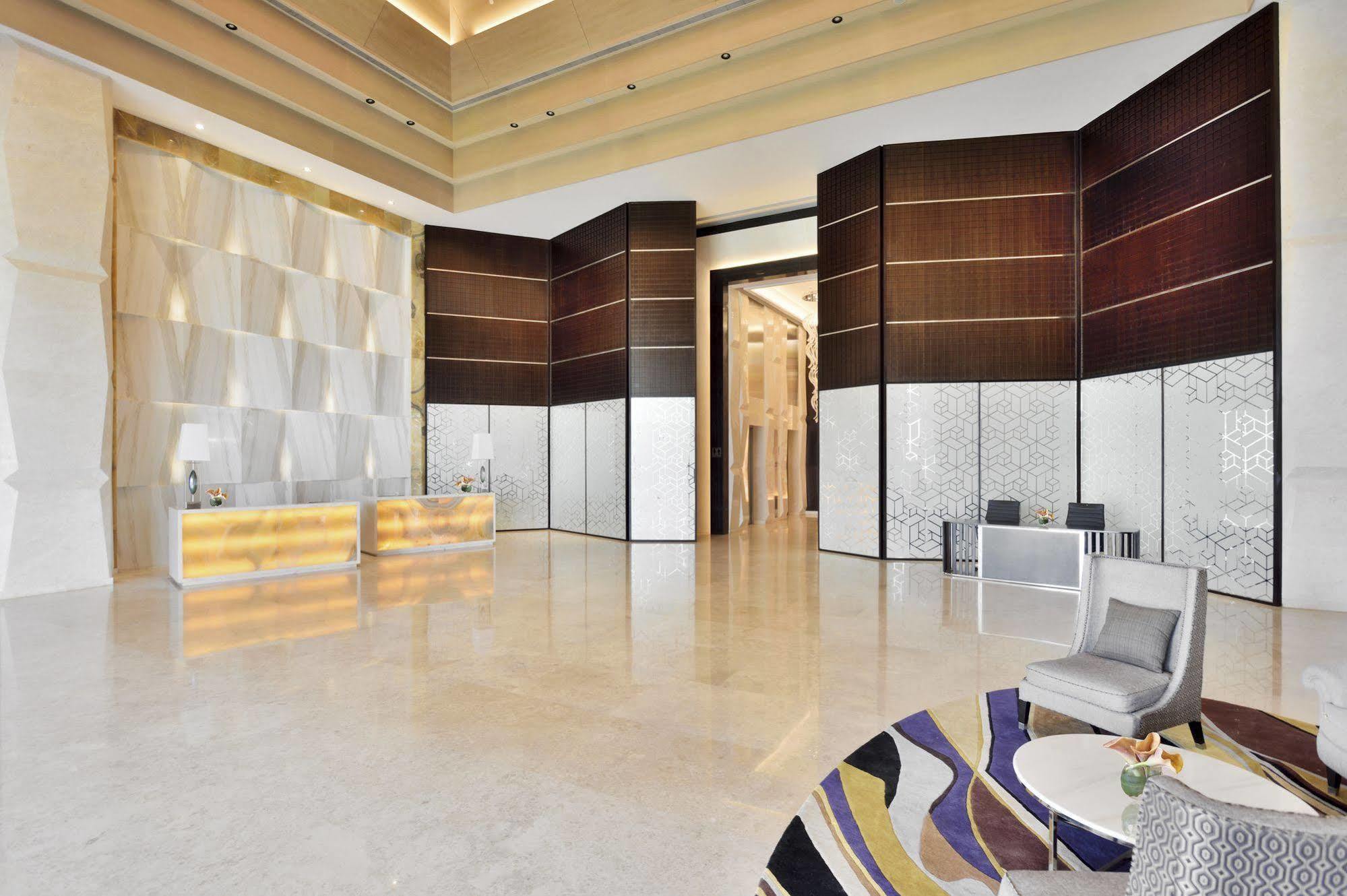 Radisson Blu Κοϊμπατόρε Εξωτερικό φωτογραφία Lobby