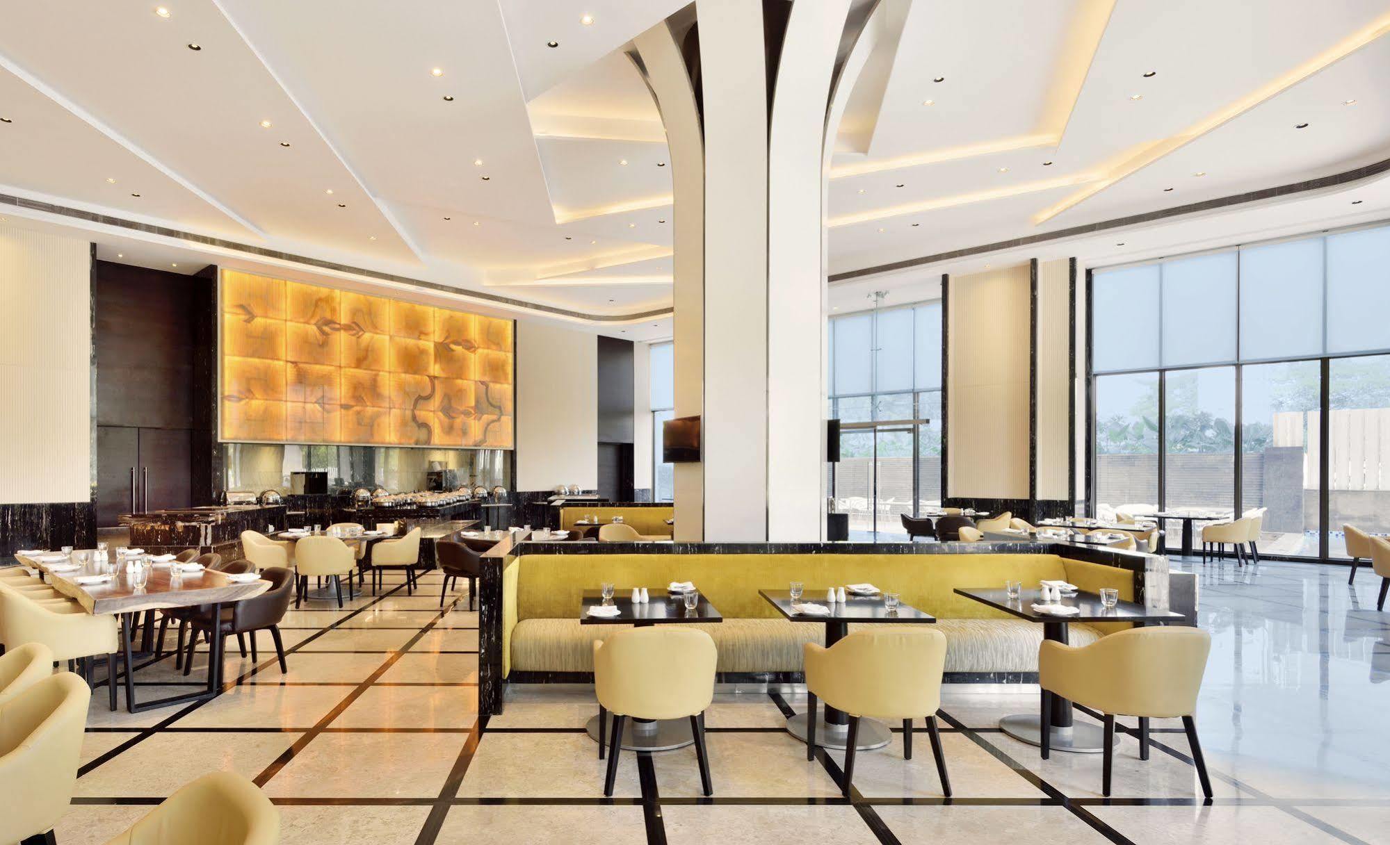 Radisson Blu Κοϊμπατόρε Εξωτερικό φωτογραφία The Park, Hyderabad